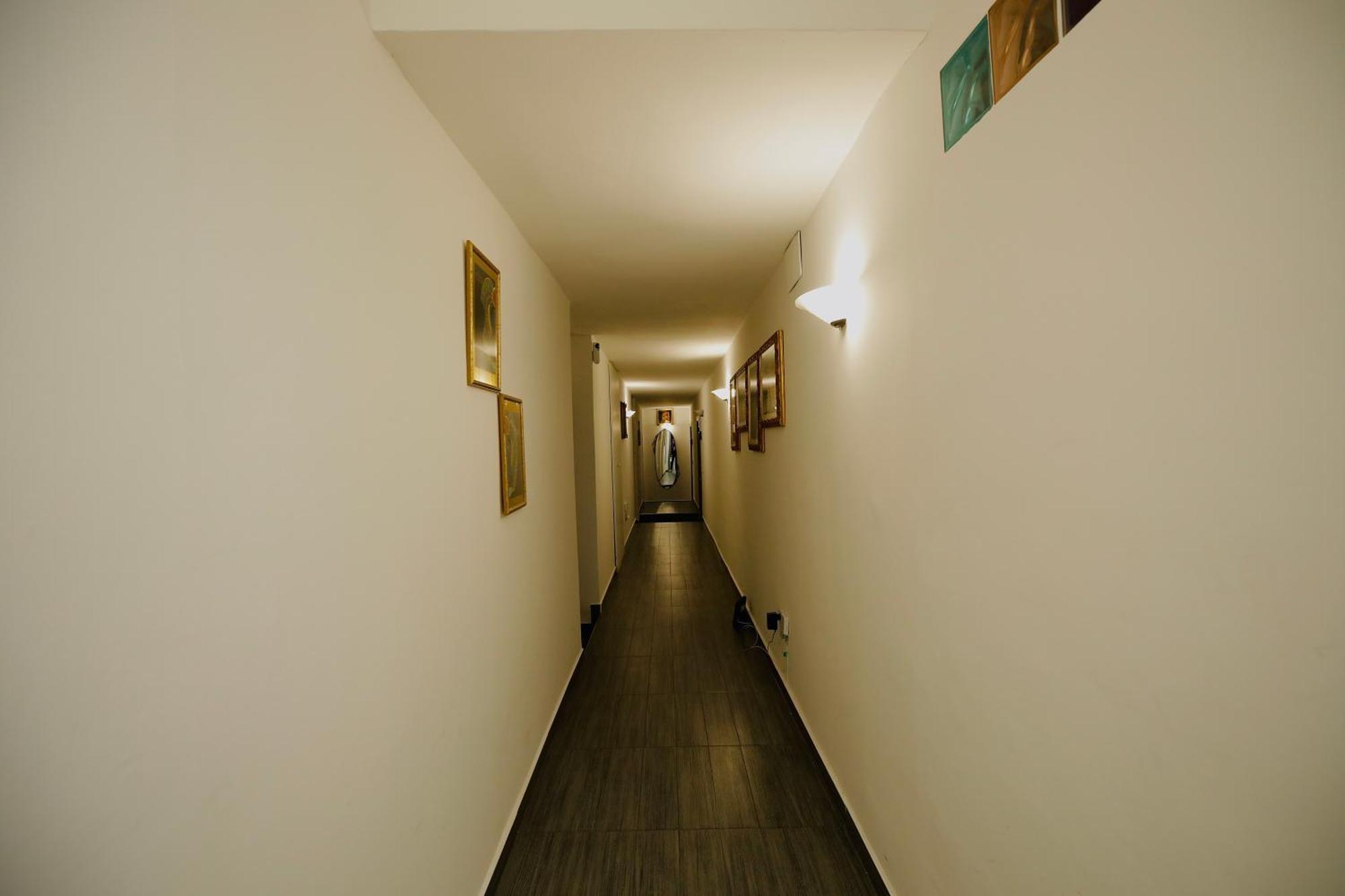 Apartamento Hosting Dreams Attics - Duomo Milán Exterior foto