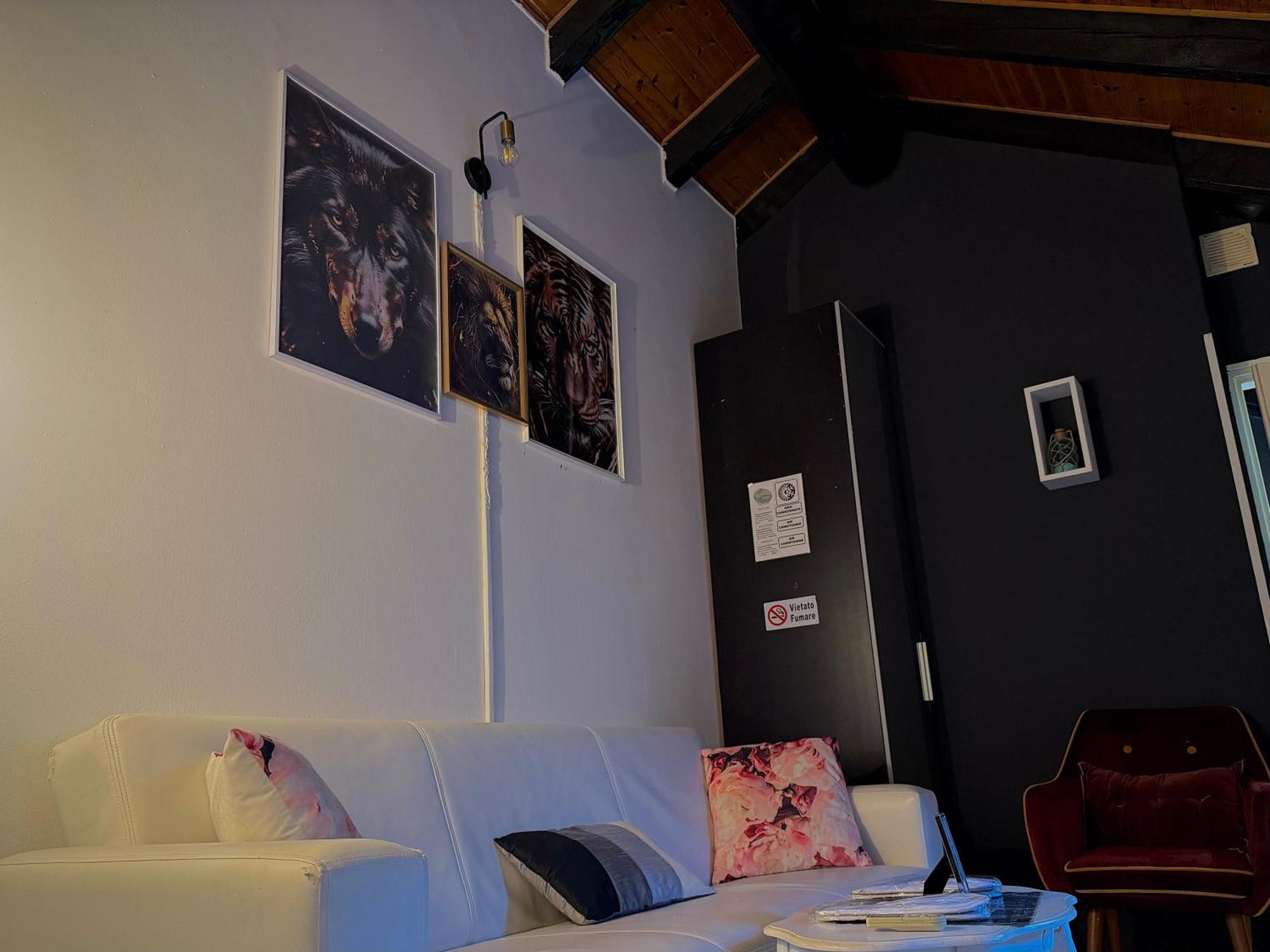 Apartamento Hosting Dreams Attics - Duomo Milán Exterior foto