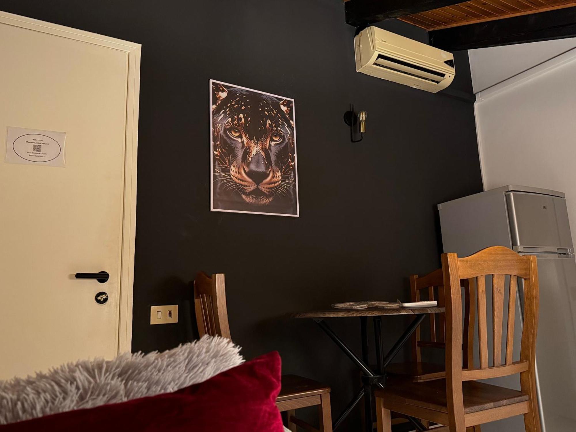 Apartamento Hosting Dreams Attics - Duomo Milán Exterior foto